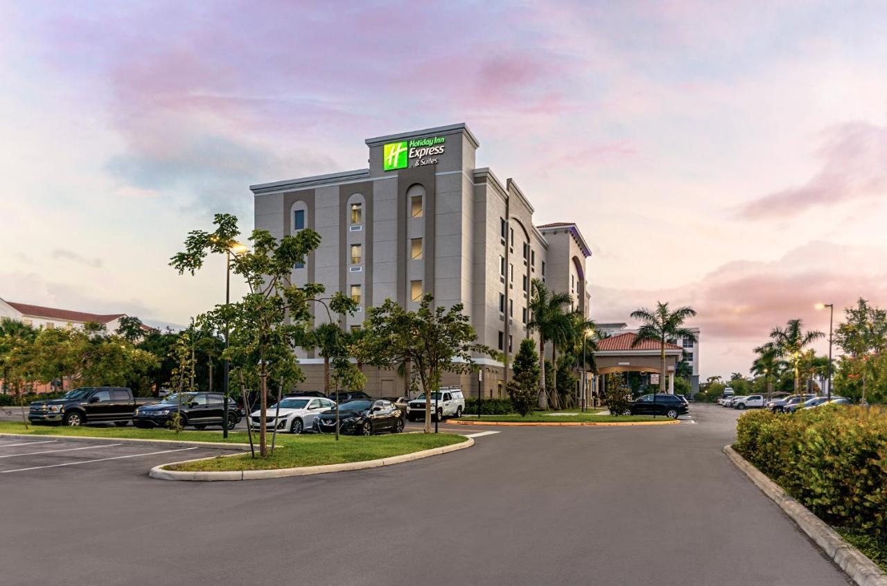 Holiday Inn Express & Suites - Miramar By Ihg Esterno foto