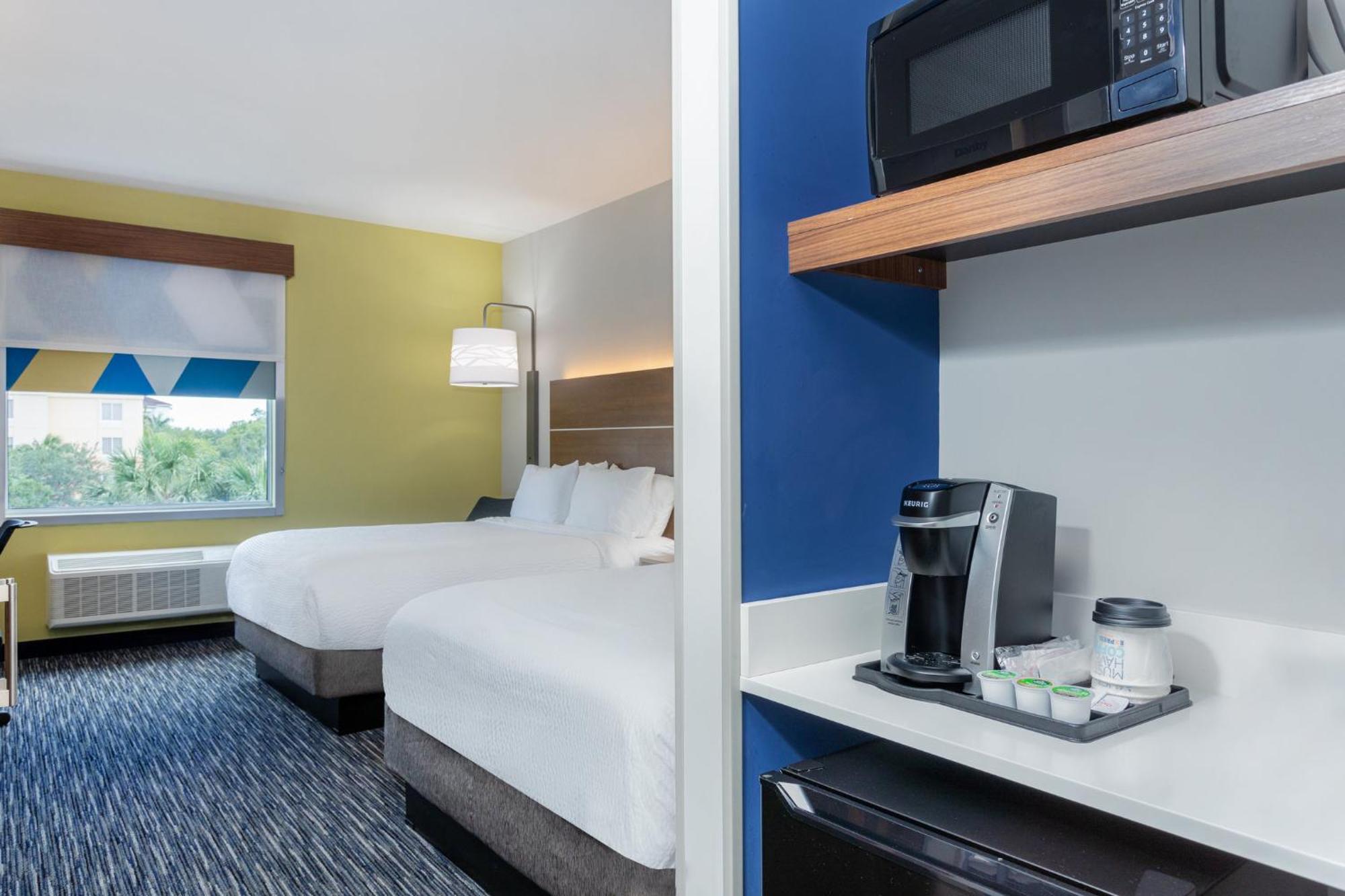 Holiday Inn Express & Suites - Miramar By Ihg Esterno foto