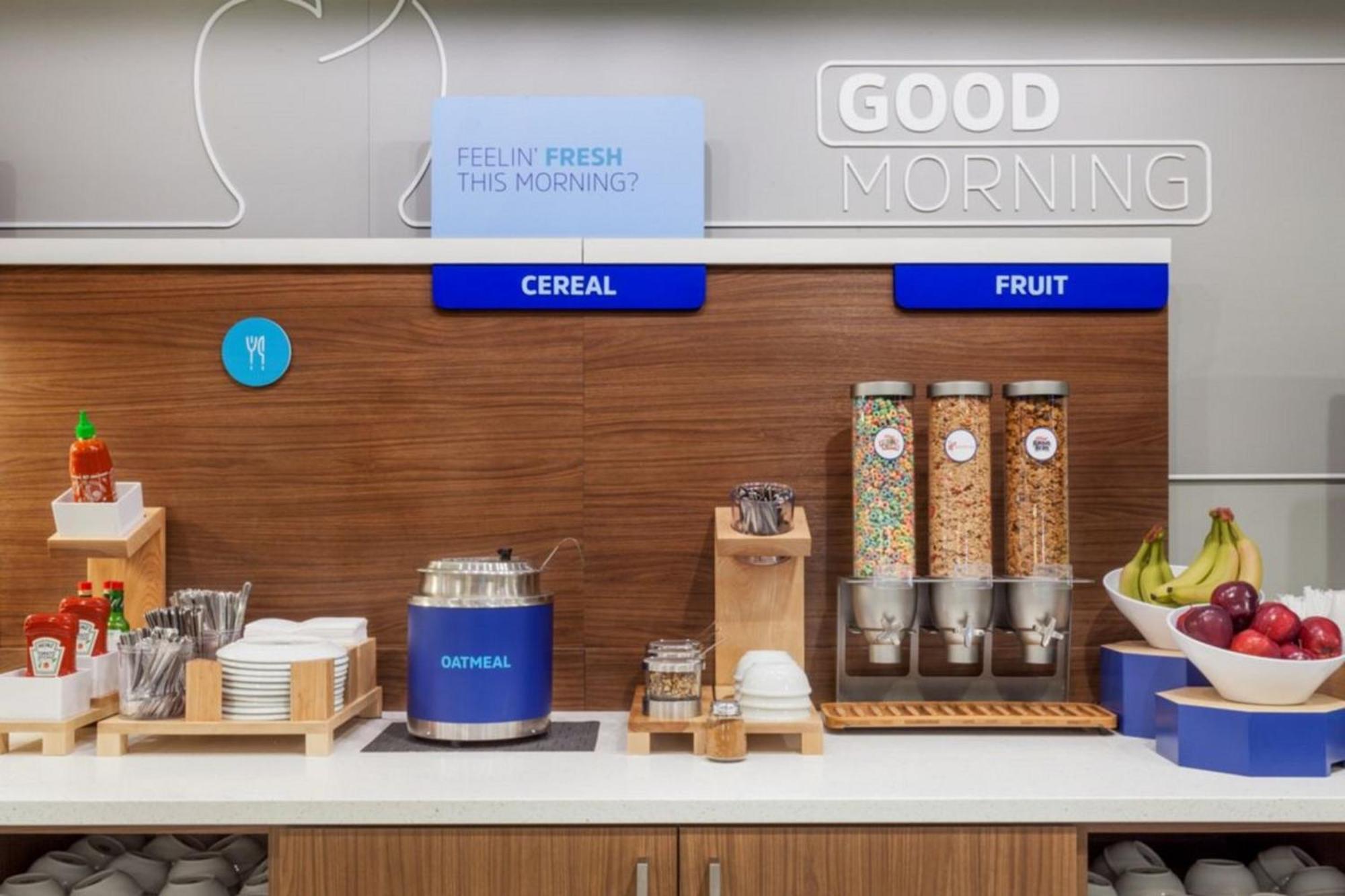 Holiday Inn Express & Suites - Miramar By Ihg Esterno foto