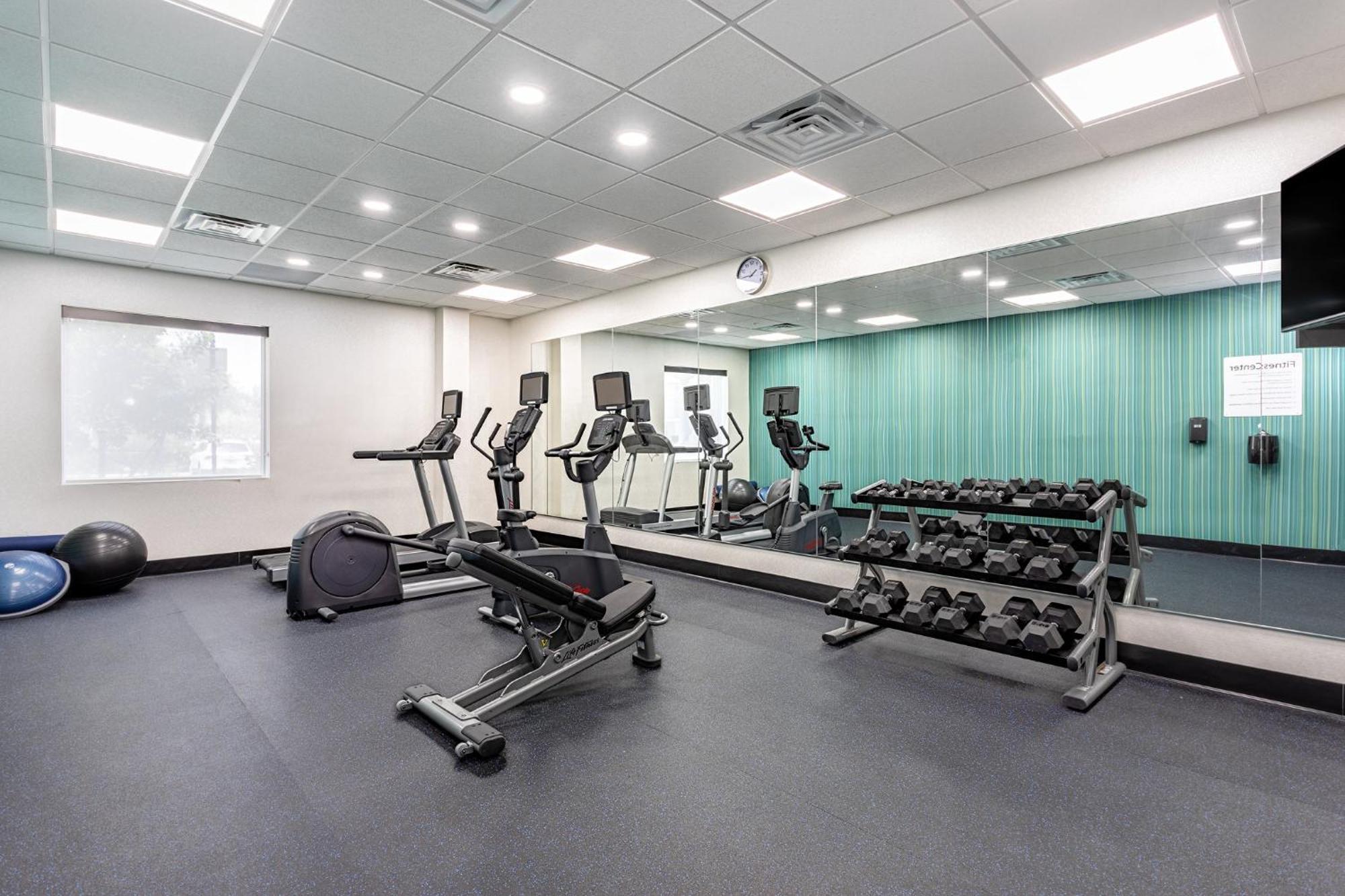 Holiday Inn Express & Suites - Miramar By Ihg Esterno foto
